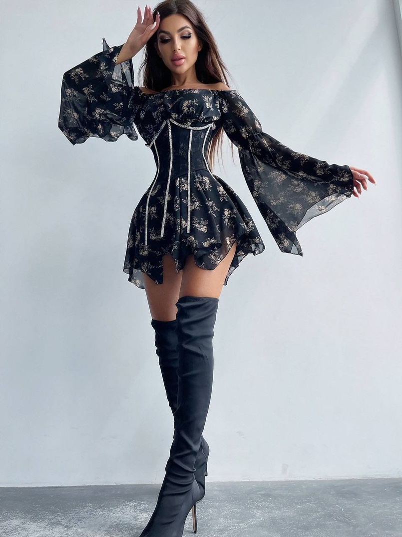 Шифонова сукня на підкладці з розкльошеними рукавами з асиметричною спідницею + корсет декорований стразами  | PUSHKA SHOP