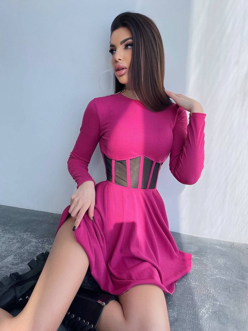 Приталена сукня з корсетною вставкою та спідницею-сонцем Приталена сукня з корсетною вставкою та спідницею-сонцем | PUSHKA SHOP