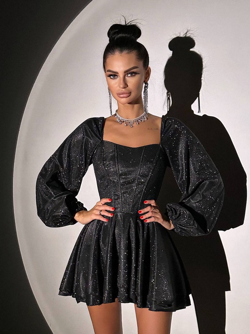 Сяюча корсетна сукня з пишною подвійною спідницею та об‘ємними рукавами Сяюча корсетна сукня з пишною подвійною спідницею та об‘ємними рукавами | PUSHKA SHOP