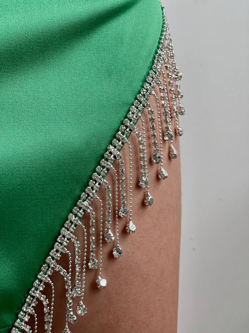 Платье мини, декорированное бахромой из страз Платье мини, декорированное бахромой из страз | PUSHKA SHOP