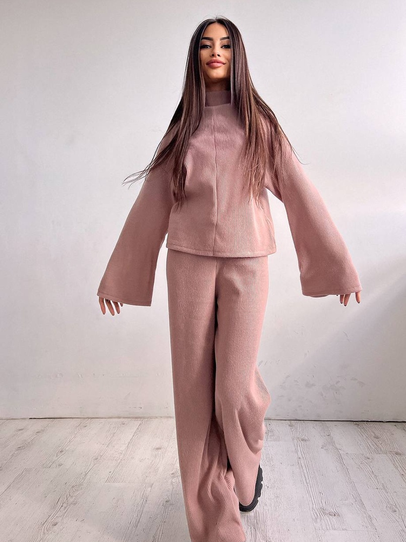 Повсякденний костюм із теплого трикотажу-рубчика | PUSHKA SHOP
