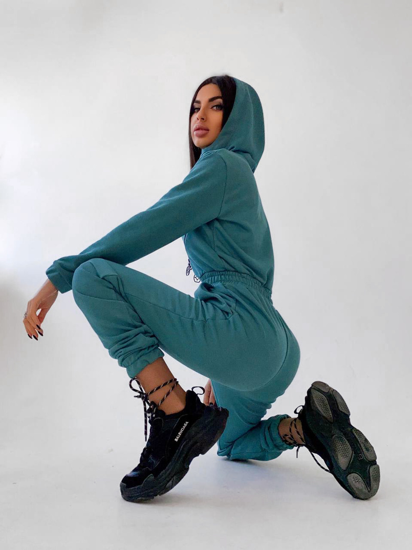 Приталенный комбинезон на молнии Приталенный комбинезон на молнии | PUSHKA SHOP