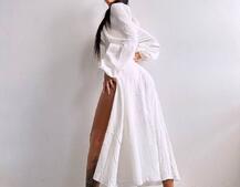 Муслінова сукня -міді з розрізом на ніжці Муслінова сукня -міді з розрізом на ніжці | PUSHKA SHOP