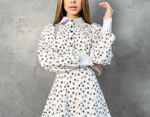 Платье-рубашка с воротничком, декорированным кружевом Платье-рубашка с воротничком, декорированным кружевом | PUSHKA SHOP