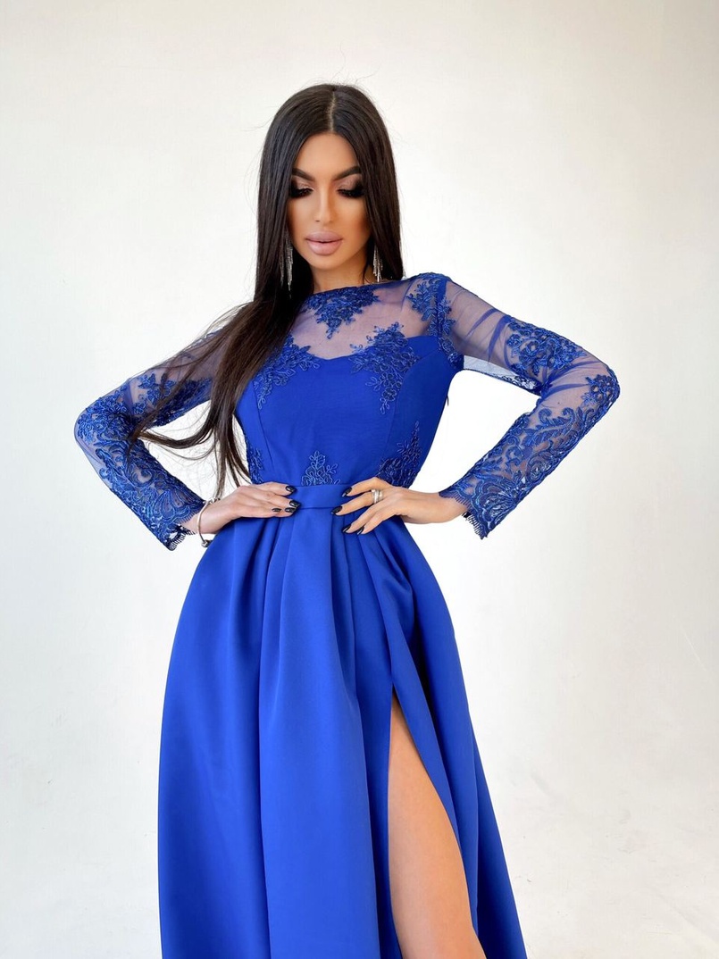 Платье макси с кружевным верхом и разрезом на юбке  | PUSHKA SHOP