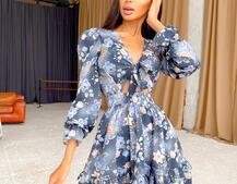 Цветочное платье с завязками на груди и пышной юбкой с оборками  Цветочное платье с завязками на груди и пышной юбкой с оборками  | PUSHKA SHOP