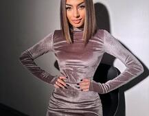 Оксамитова сукня, декорована бахромою зі страз Оксамитова сукня, декорована бахромою зі страз | PUSHKA SHOP