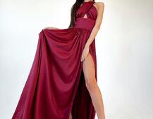 Платье макси с разрезом на юбке и верхом на завязках Платье макси с разрезом на юбке и верхом на завязках | PUSHKA SHOP