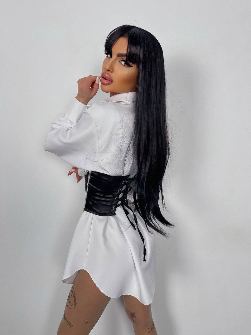 Приталена сорочка + корсет декорований стразами Ручна робота Приталена сорочка + корсет декорований стразами Ручна робота | PUSHKA SHOP