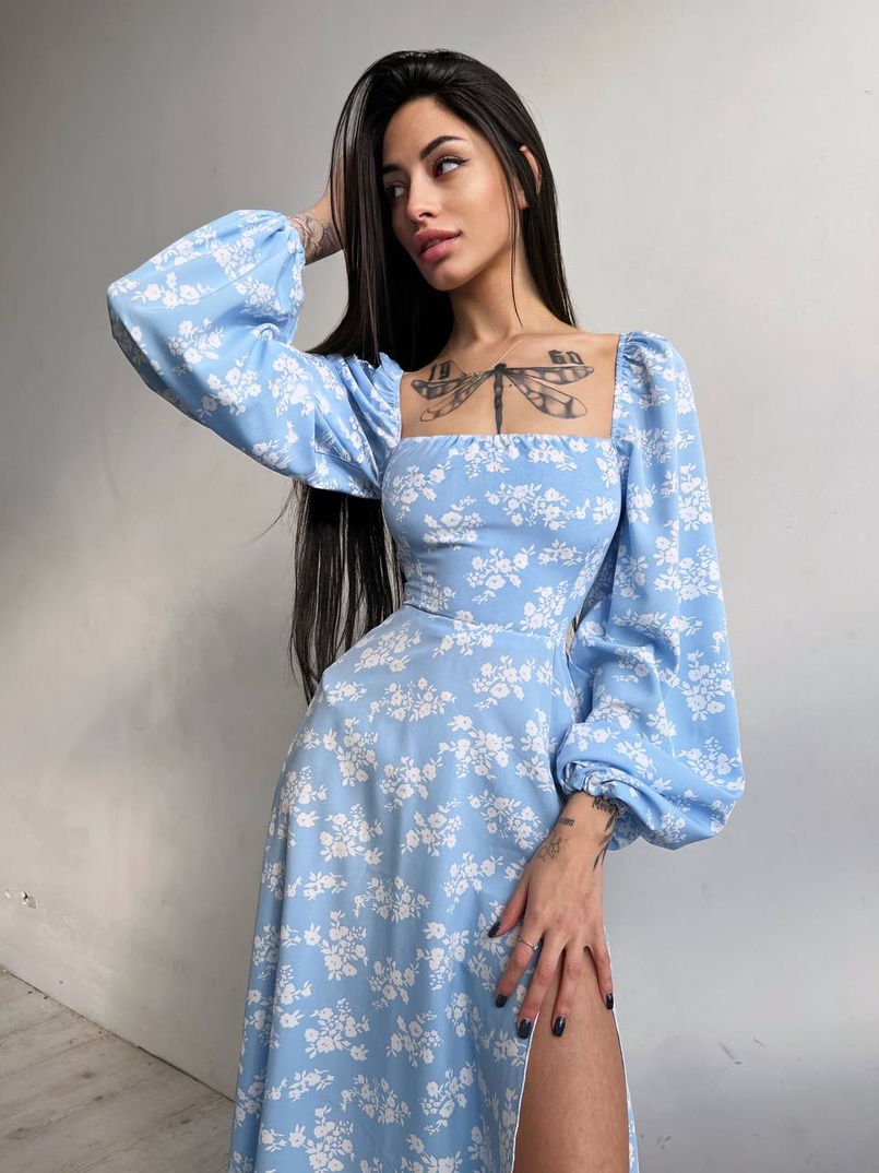 Цветочное платье-миди со шнуровкой на спинке и разрезом на ножке  Цветочное платье-миди со шнуровкой на спинке и разрезом на ножке  | PUSHKA SHOP