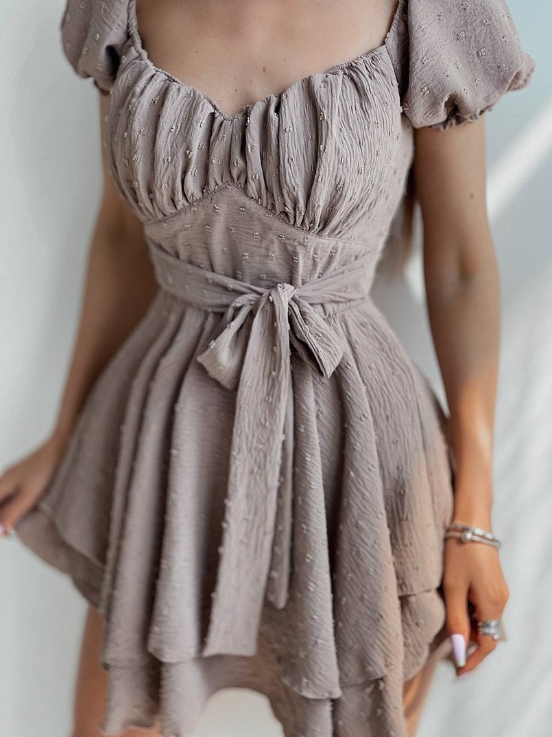 Платье со сборкой на груди и пышной юбкой  | PUSHKA SHOP
