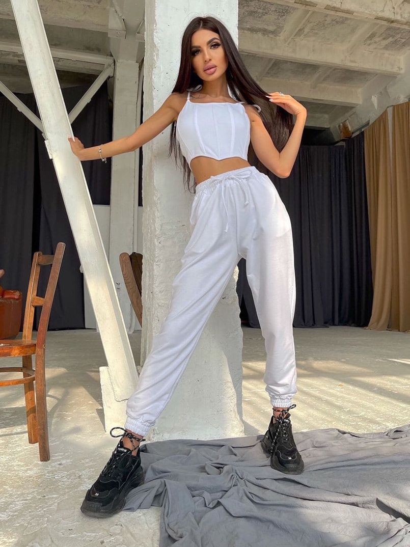 Трикотажный комплект: топ с элементами корсета на шнуровке + джоггеры  Трикотажный комплект: топ с элементами корсета на шнуровке + джоггеры  | PUSHKA SHOP