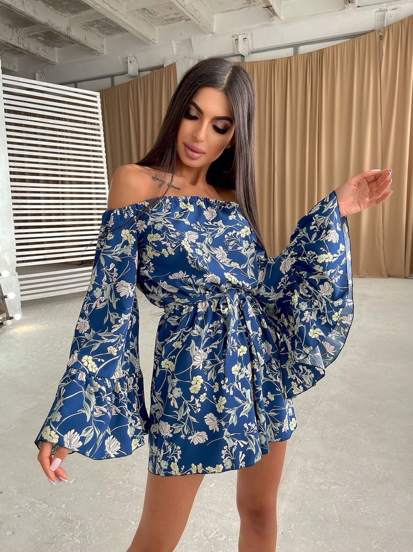 Цветочный ромпер с расклешенными рукавами  Цветочный ромпер с расклешенными рукавами  | PUSHKA SHOP