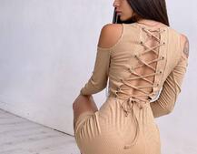 Трикотажне плаття міні з відкритими плечима та шнурівкою по спинці Трикотажне плаття міні з відкритими плечима та шнурівкою по спинці | PUSHKA SHOP