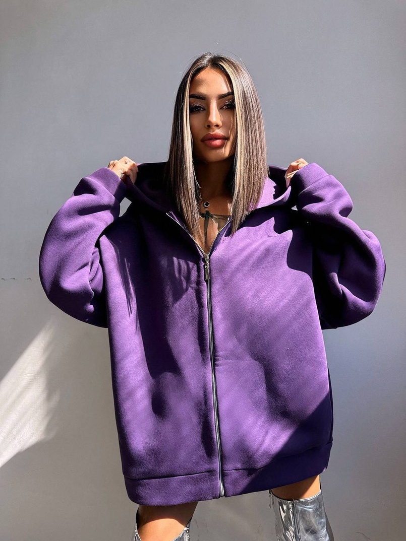 Трендове худі over size із сяючими стразами Трендове худі over size із сяючими стразами | PUSHKA SHOP