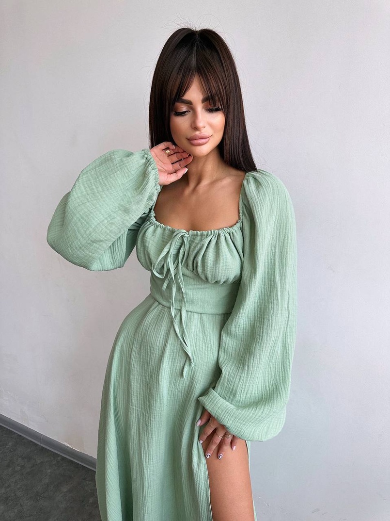 Муслінова сукня -міді з розрізом на ніжці Муслінова сукня -міді з розрізом на ніжці | PUSHKA SHOP