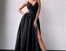 Сукня максі на тонких бретелях з розрізом на спідниці  | PUSHKA SHOP