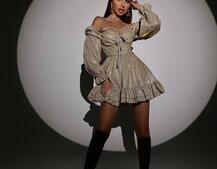 Блискуча сукня з чашечками та пишною спідницею | PUSHKA SHOP