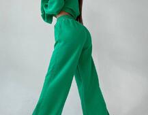 Тёплый костюм с расклешенными брюками Тёплый костюм с расклешенными брюками | PUSHKA SHOP