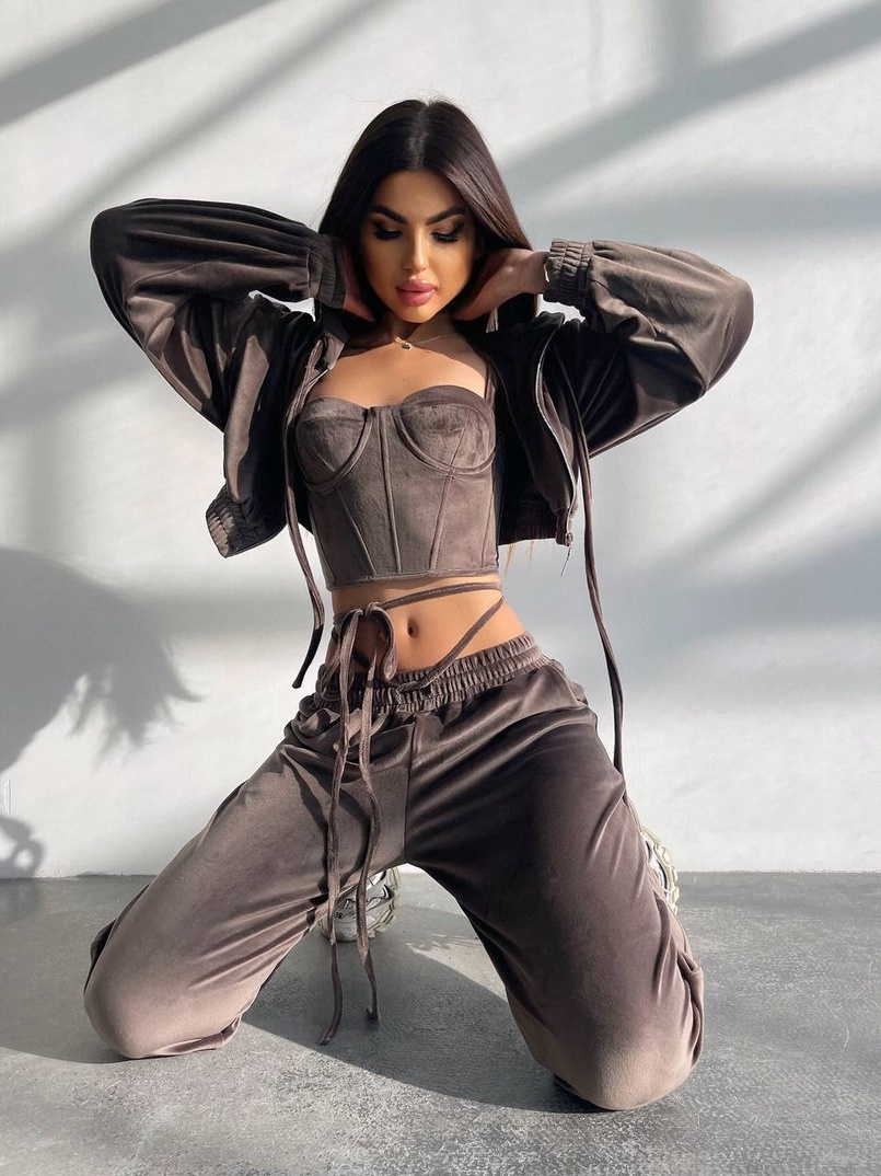 Велюровий комплект трійка: кофта + корсет з чашечками + джогери  | PUSHKA SHOP