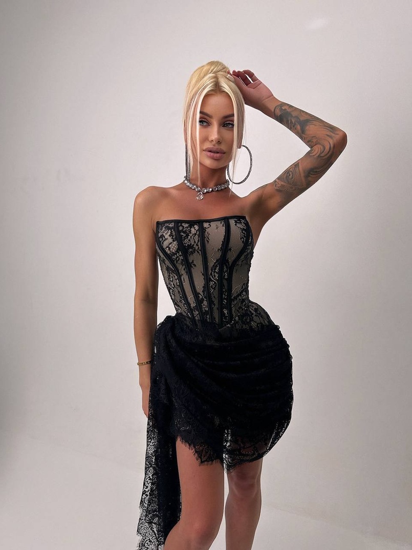 Мереживна сукня міні зі шлейфом Мереживна сукня міні зі шлейфом | PUSHKA SHOP