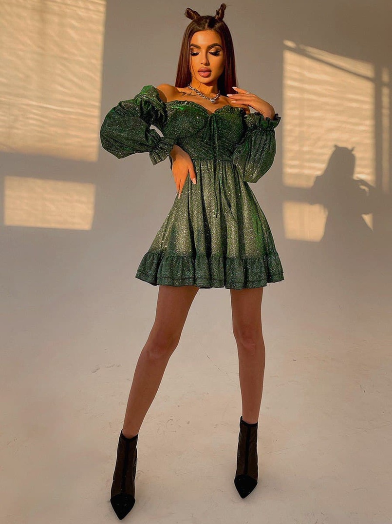 Блискуча сукня з оборками та чашками з ефектом push up Блискуча сукня з оборками та чашками з ефектом push up | PUSHKA SHOP