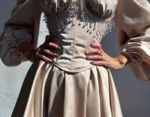 Сукня з корсетом, декорованим бахромою зі страз Ручна робота Сукня з корсетом, декорованим бахромою зі страз Ручна робота | PUSHKA SHOP