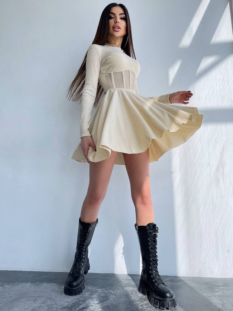 Приталена сукня з корсетною вставкою та спідницею-сонцем Приталена сукня з корсетною вставкою та спідницею-сонцем | PUSHKA SHOP