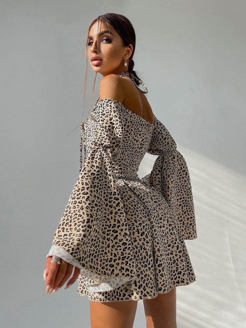 Комплект: платье с расклешенными рукавами + корсет  Комплект: платье с расклешенными рукавами + корсет  | PUSHKA SHOP