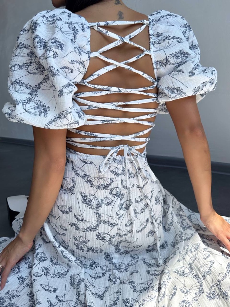 Сукня -міді зі шнурівкою на спинці та розрізом на ніжці з принтом Сукня -міді зі шнурівкою на спинці та розрізом на ніжці з принтом | PUSHKA SHOP