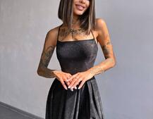 Сяюча сукня максі зі шнурівкою на спинці Сяюча сукня максі зі шнурівкою на спинці | PUSHKA SHOP