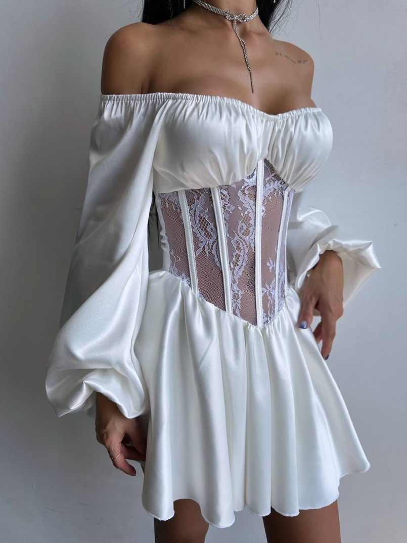 Атласна сукня з обʼємними рукавами та мереживом | PUSHKA SHOP