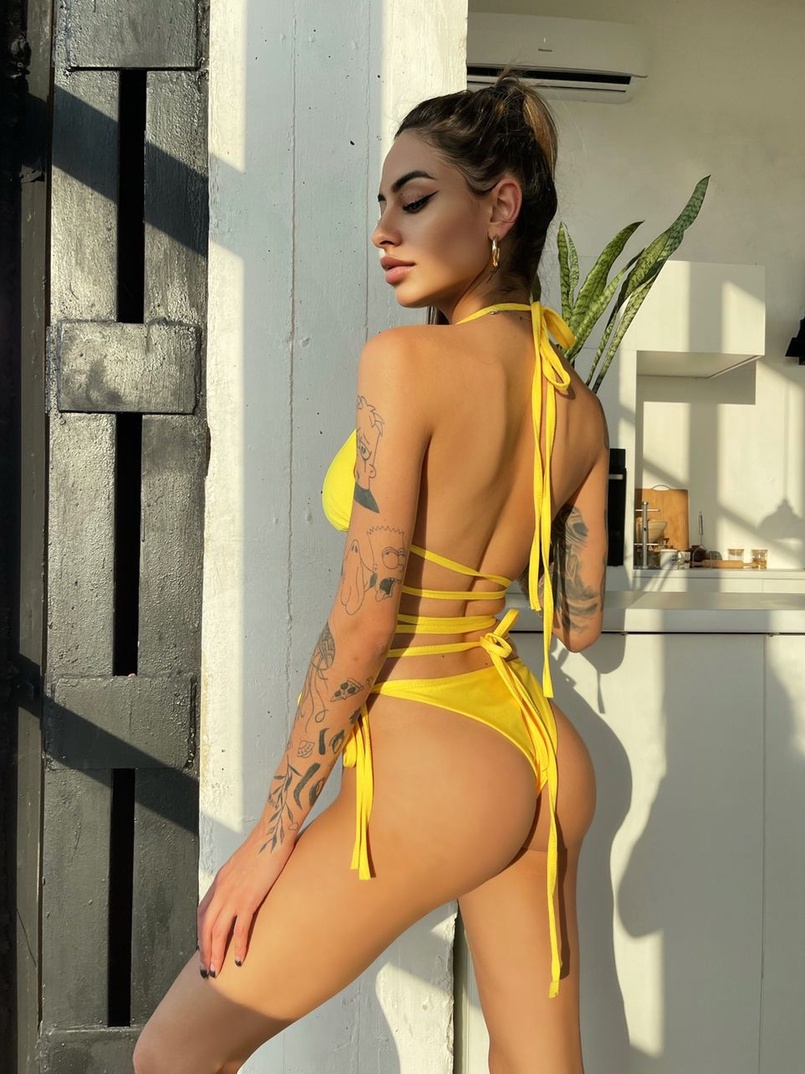 Купальник с завязками на талии с чашечками Купальник с завязками на талии с чашечками | PUSHKA SHOP