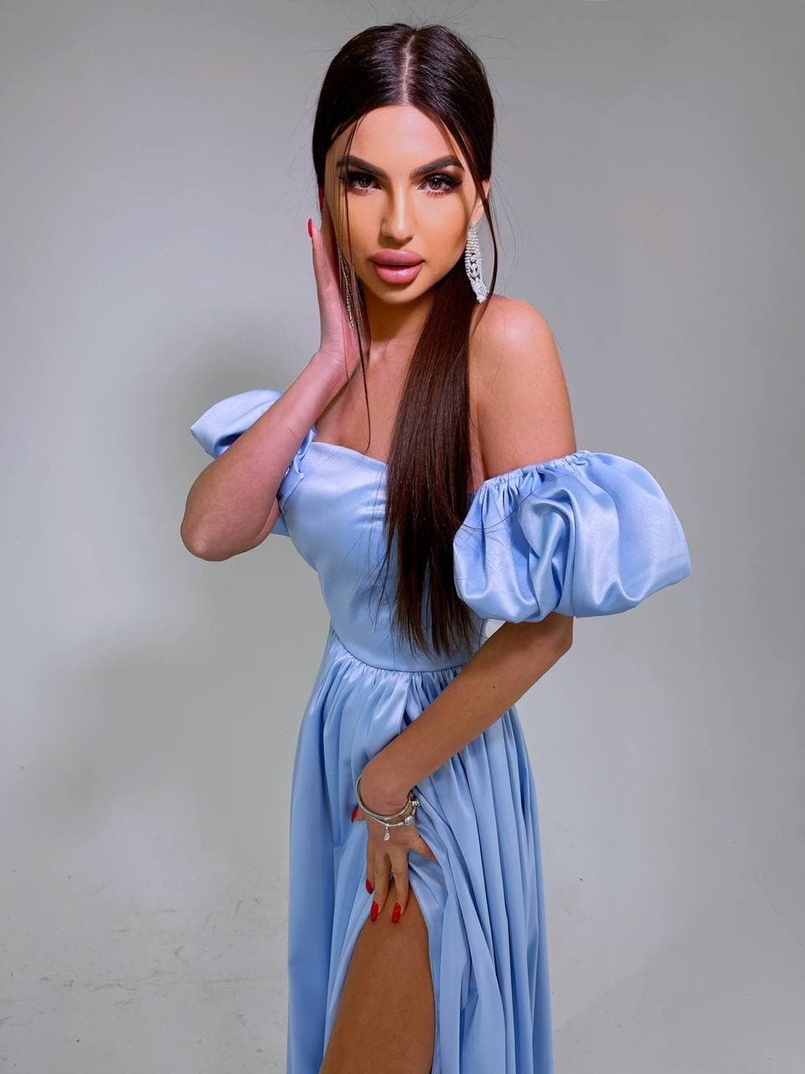 Атласное платье макси с объемными рукавами   Атласное платье макси с объемными рукавами   | PUSHKA SHOP