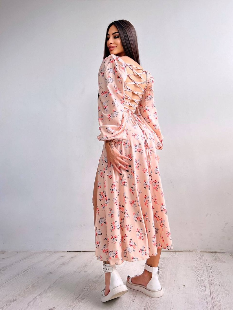 Сукня зі шнурівкою по спинці та розрізом на спідниці Сукня зі шнурівкою по спинці та розрізом на спідниці | PUSHKA SHOP