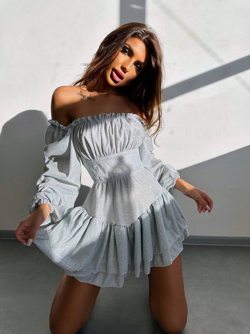 Блискуча сукня з воланами та шнурівкою на спинці | PUSHKA SHOP