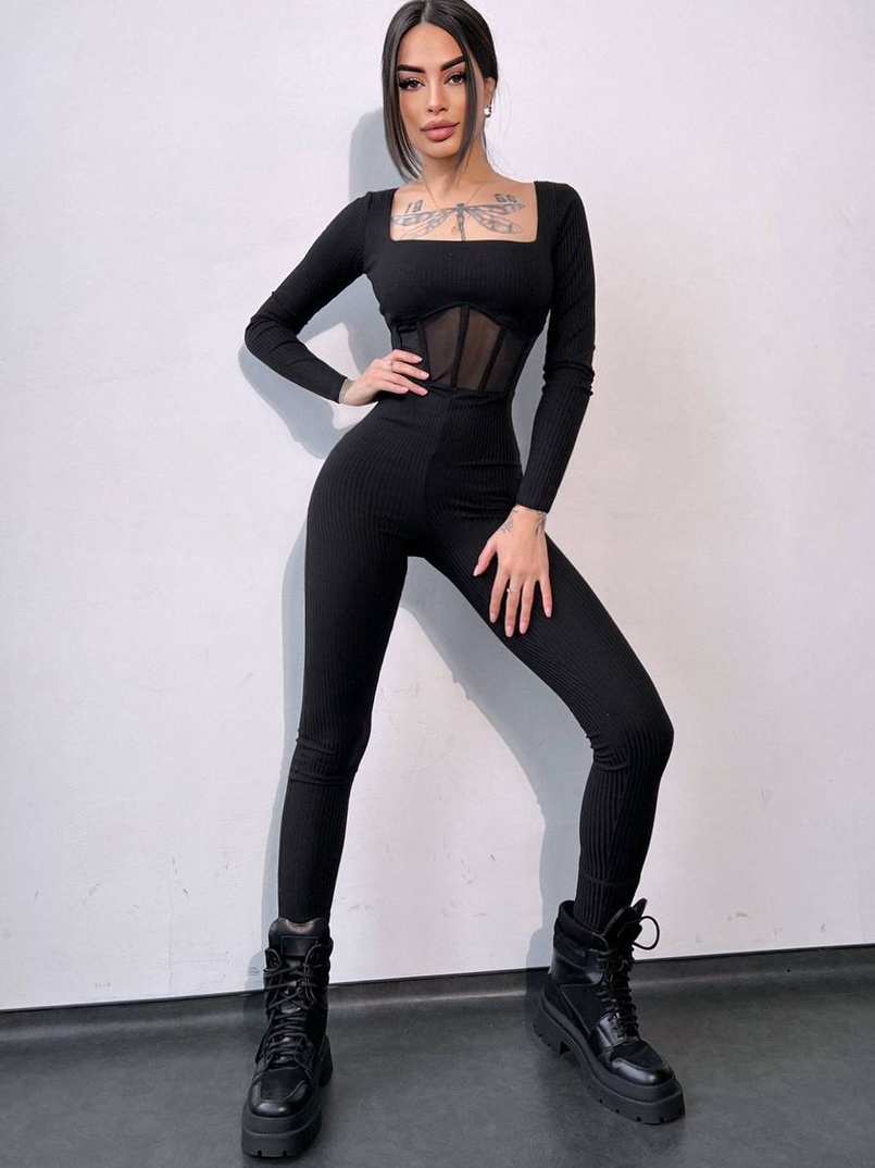 Облягаючий трикотажний комбінезон з елементами корсету  Облягаючий трикотажний комбінезон з елементами корсету  | PUSHKA SHOP