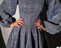 Сяюча корсетна сукня з пишною подвійною спідницею та об‘ємними рукавами Сяюча корсетна сукня з пишною подвійною спідницею та об‘ємними рукавами | PUSHKA SHOP