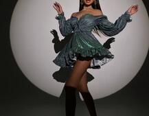 Блискуча сукня з чашечками та пишною спідницею | PUSHKA SHOP