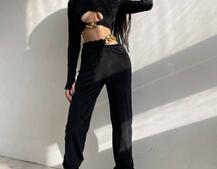 Велюровый костюм с цепями: топ + джоггеры  Велюровый костюм с цепями: топ + джоггеры  | PUSHKA SHOP