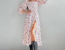 Цветочное платье-миди со шнуровкой на спинке и разрезом на ножке  | PUSHKA SHOP