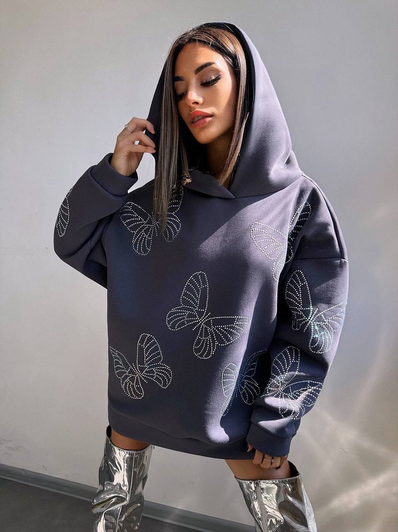 Трендове худі over size із сяючими стразами Трендове худі over size із сяючими стразами | PUSHKA SHOP