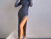 Оксамитова сукня з розрізом, декорована стразами. | PUSHKA SHOP