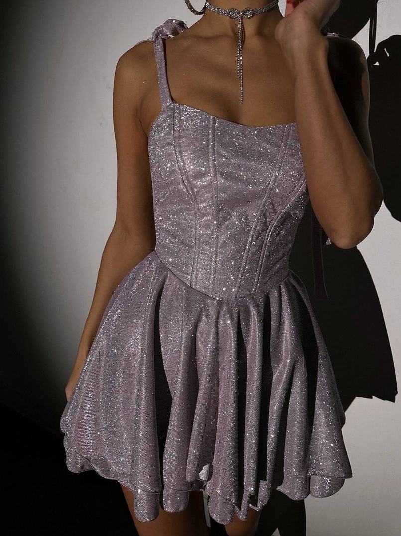 Блискуча корсетна сукня з пишною подвійною спідницею Блискуча корсетна сукня з пишною подвійною спідницею | PUSHKA SHOP