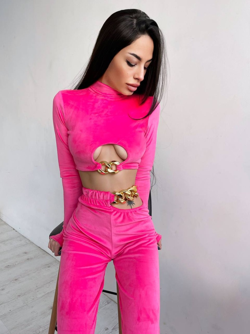 Велюровий костюм з ланцюжками: топ + джоггери | PUSHKA SHOP