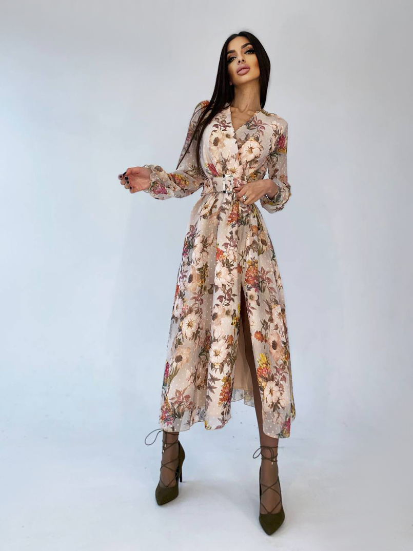 Платье миди с запахом на груди и разрезом на юбке Платье миди с запахом на груди и разрезом на юбке | PUSHKA SHOP