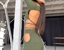 Трикотажный костюм с расклешенными брюками   Трикотажный костюм с расклешенными брюками   | PUSHKA SHOP