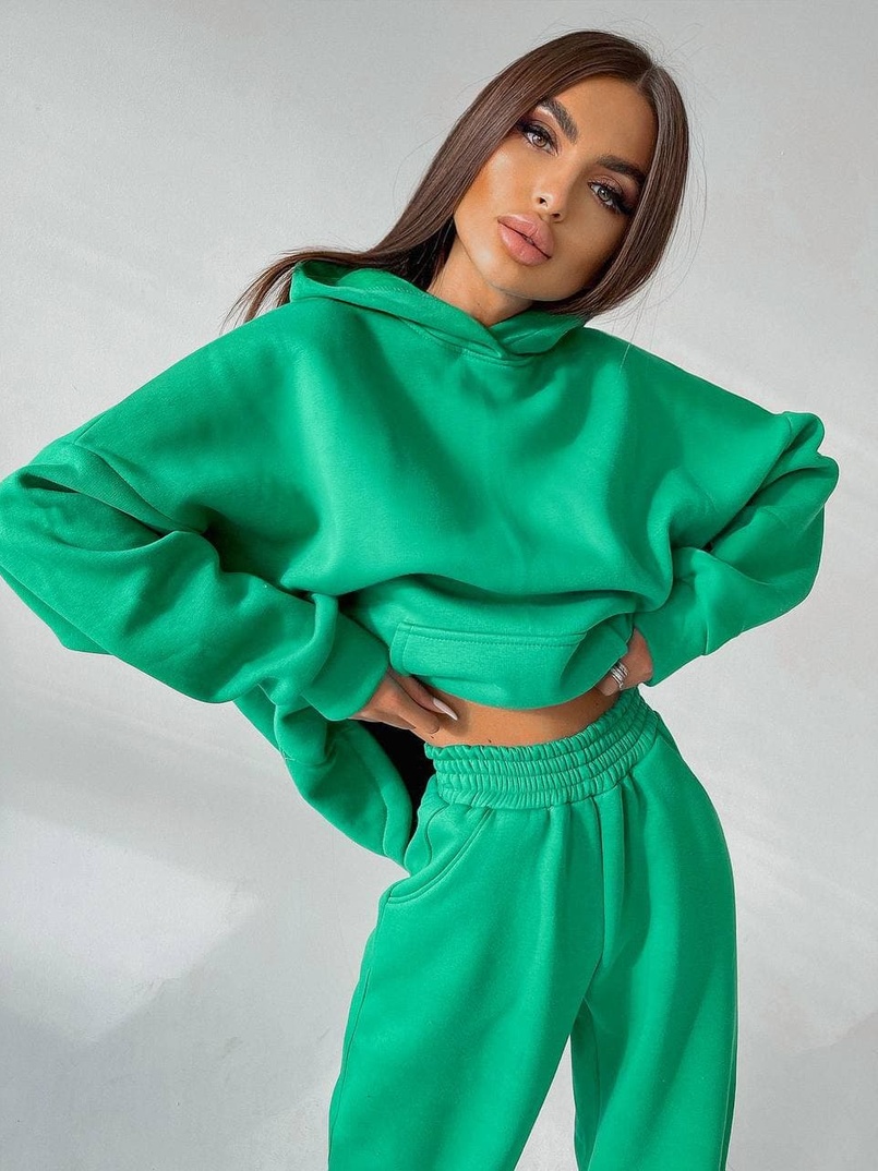 Тёплый костюм с расклешенными брюками Тёплый костюм с расклешенными брюками | PUSHKA SHOP