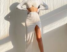 Трикотажный комплект: топ с чашечками push up + юбка миди с разрезом Трикотажный комплект: топ с чашечками push up + юбка миди с разрезом | PUSHKA SHOP