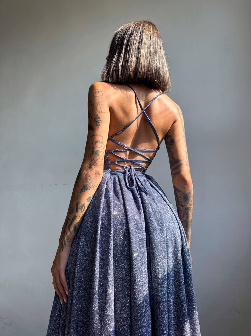 Сяюча сукня максі  зі шнурівкою на спинці | PUSHKA SHOP